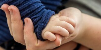 Jak połączyć karnisz? Jak połączyć karnisz?