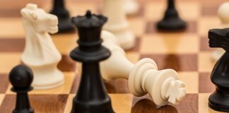 Czy check engine odcina moc?