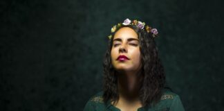 Jak zamknąć okno balkonowe od zewnątrz?