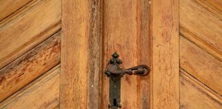 Czy można zmienić okucia w oknie?