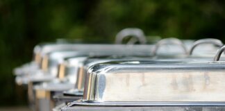 Czy Kia Ceed ma podgrzewaną przednią szybę?