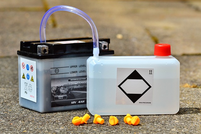 Jak ładować akumulator przez kable? Jak ładować akumulator przez kable?