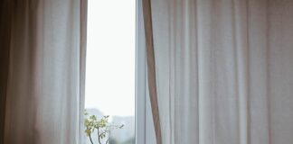 Jakie zasłony do szyn sufitowych?