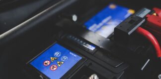 Ile kosztuje wymiana baterii w Toyocie Prius?